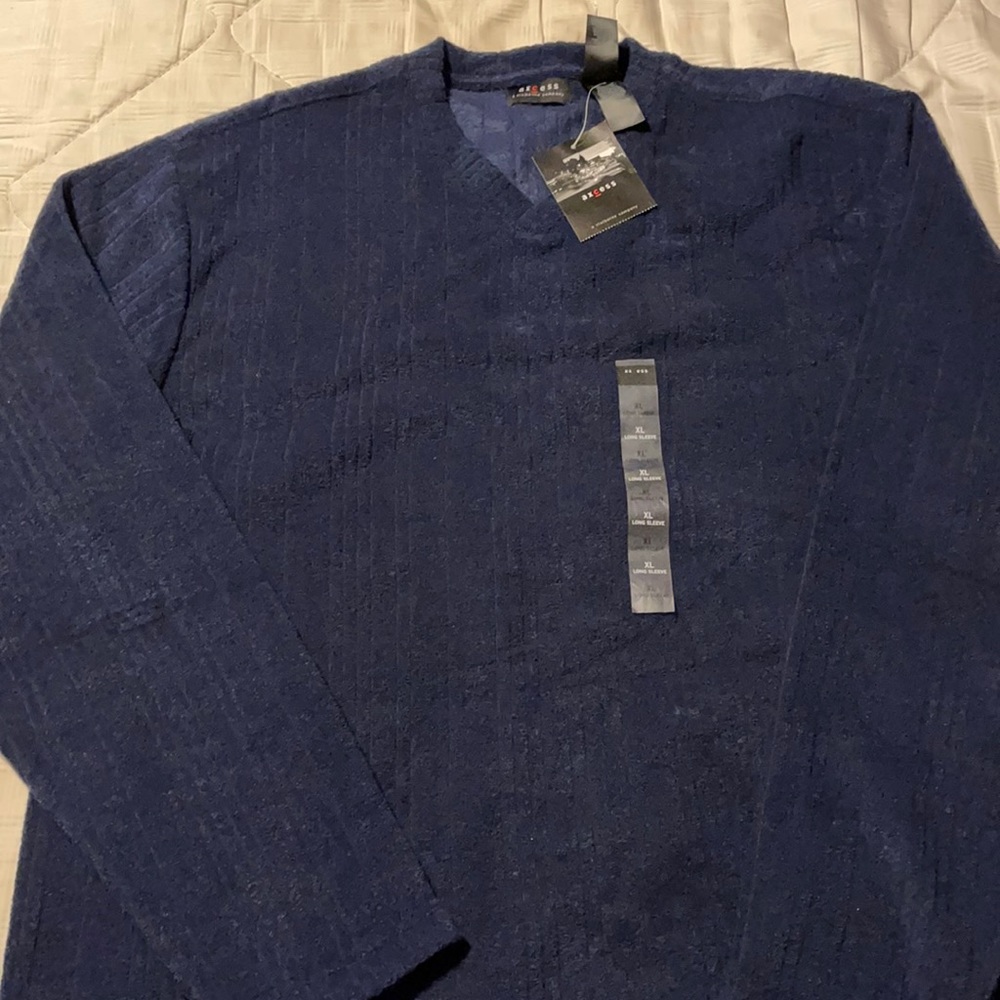 Access a Claiborne company xL for men color blue
